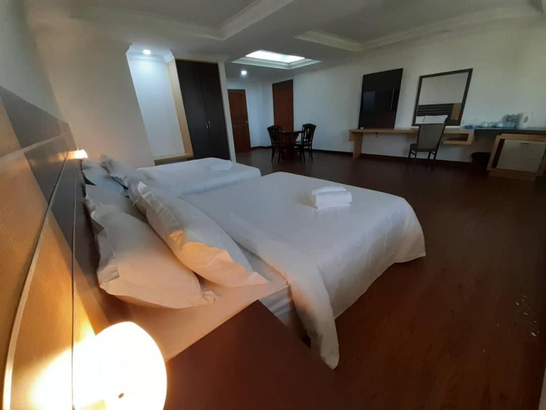 Sara Hotel Labuan Exteriér fotografie